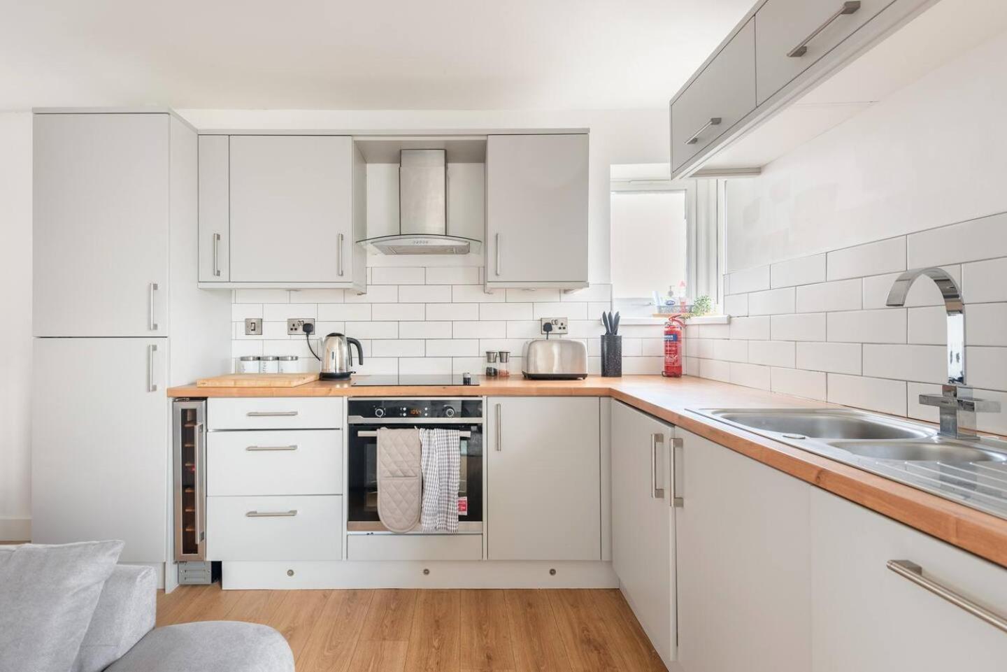 Apartamento Luxurious 3-Bed Penthouse In Sheffield Handsworth Exterior foto