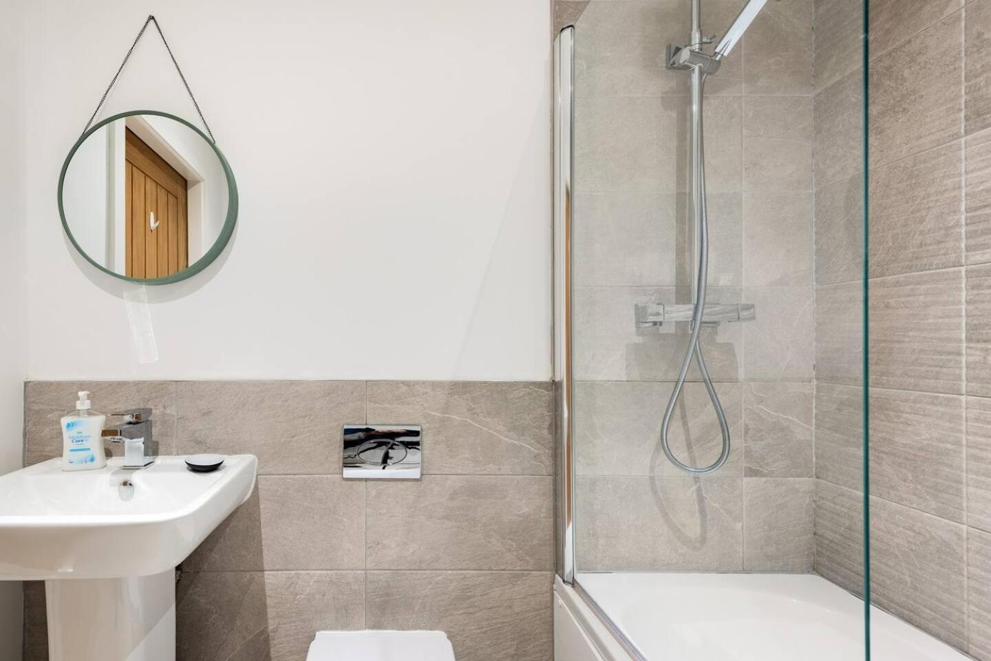 Apartamento Luxurious 3-Bed Penthouse In Sheffield Handsworth Exterior foto